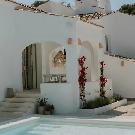 Blau - Mediterranean Living *