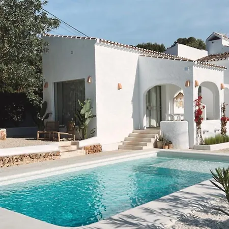 Blau - Mediterranean Living *