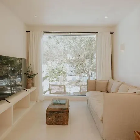 Blau - Mediterranean Living *