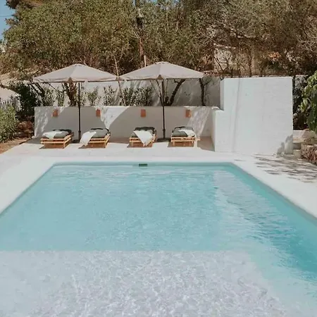 Blau - Mediterranean Living Villa